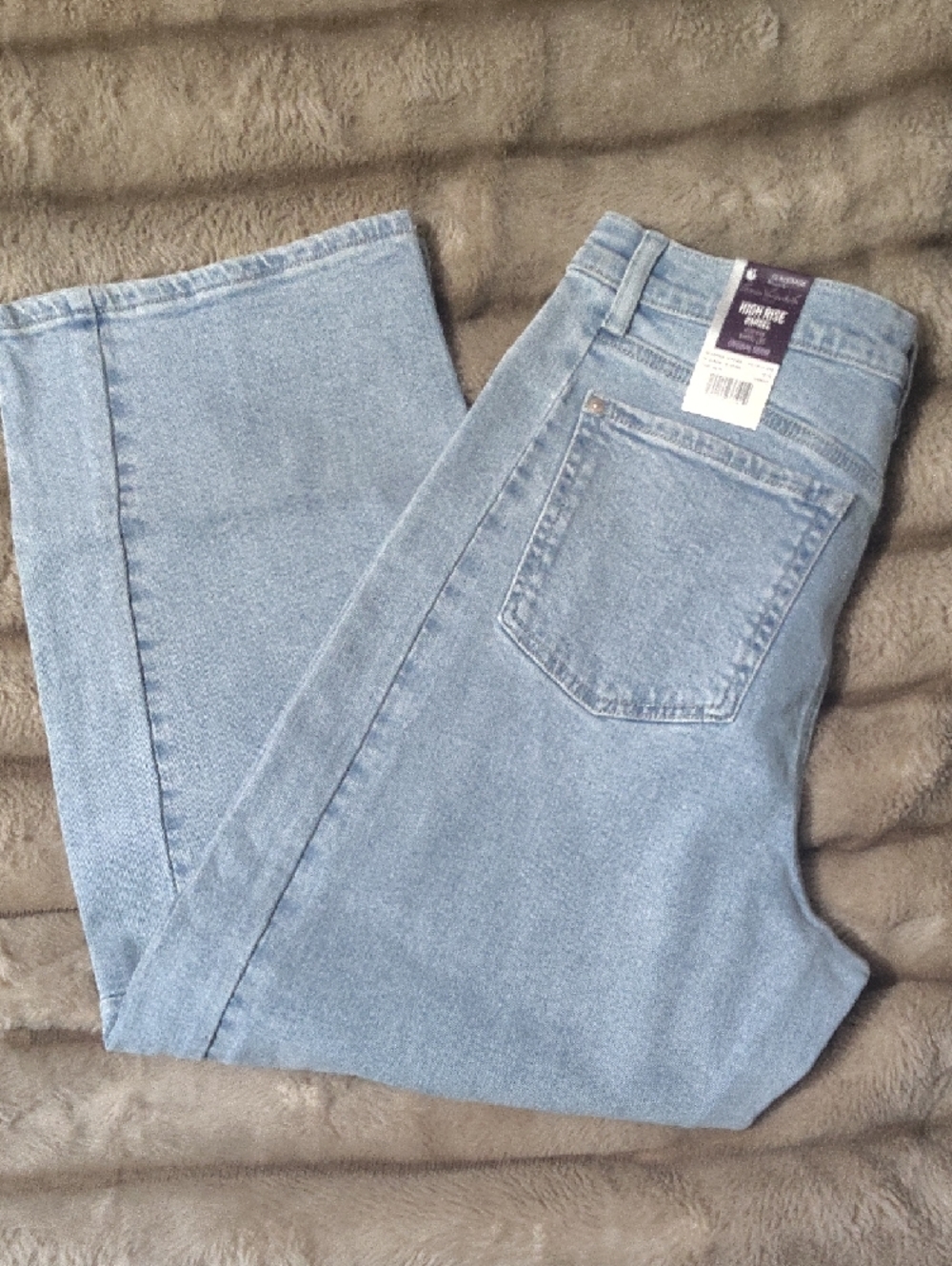 Light Blue Women’s Jeans - Classic High-Rise Wide Leg Size 12 - Picture 5 of 8